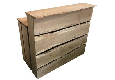 Theke Rustikal aus Eiche mit Totwurmlöchern und Astlöchern